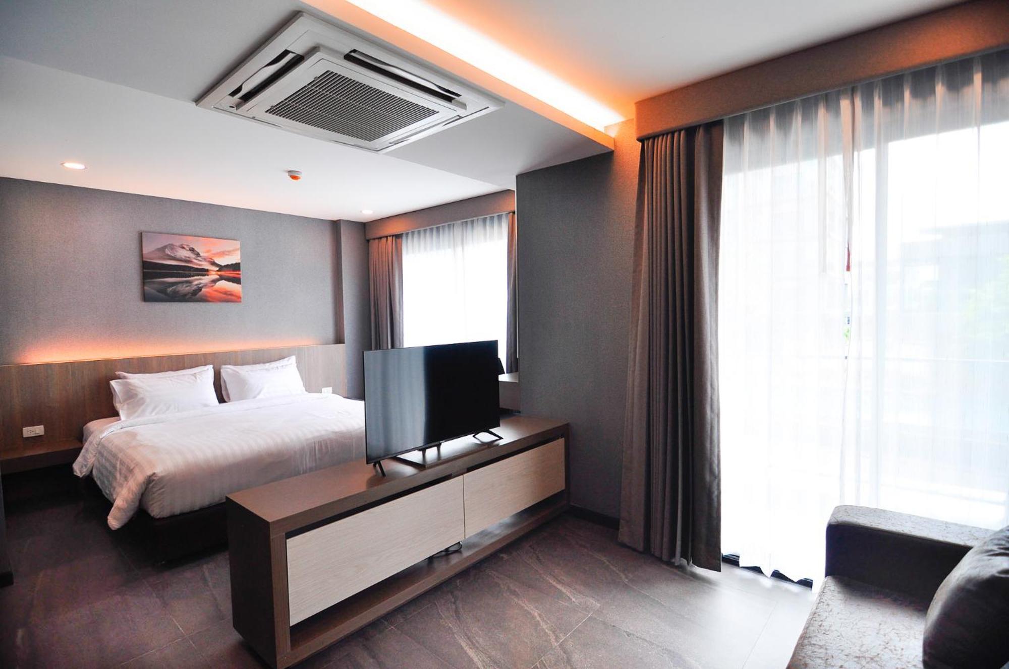 The S Block Condotel Ban Si Than Exterior photo